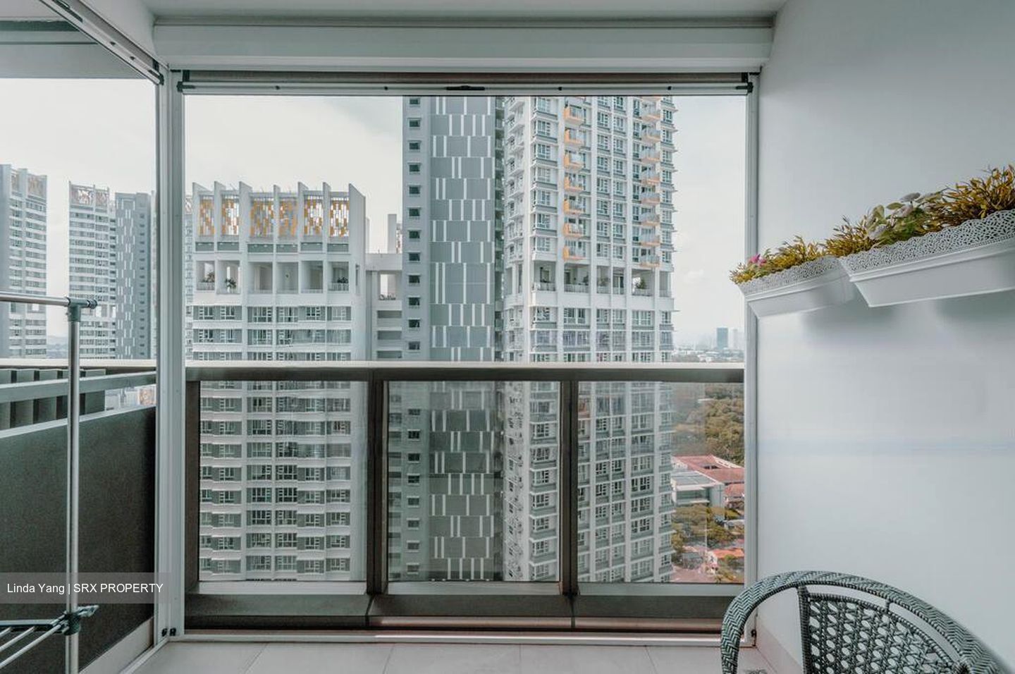 Commonwealth Towers (D3), Condominium #452304761